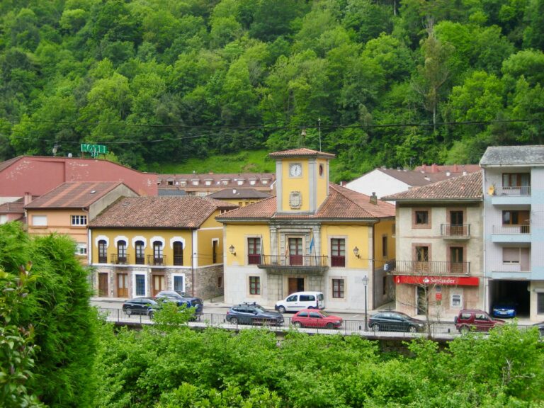 Ayuntamiento de Belmonte de Miranda